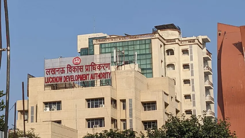 LDA
