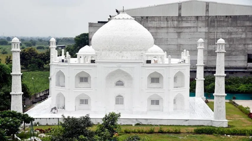 taj-house-1637582687