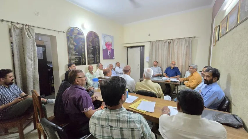 sangarsh samiti ki baithak