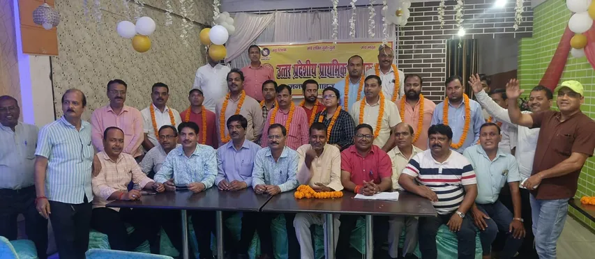 शिक्षक संघ तदर्थ समिति के नामित पदाधिकारियों का स्वागत के दौरान उपस्थित शिक्षक