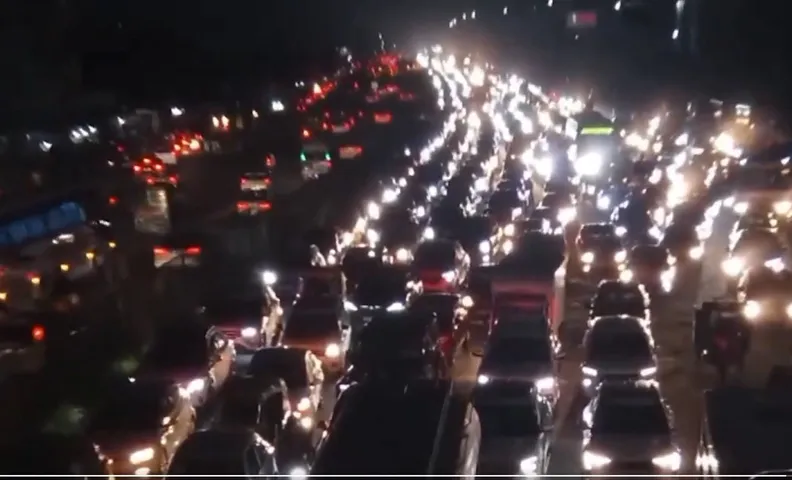 traffic Jam in delhi