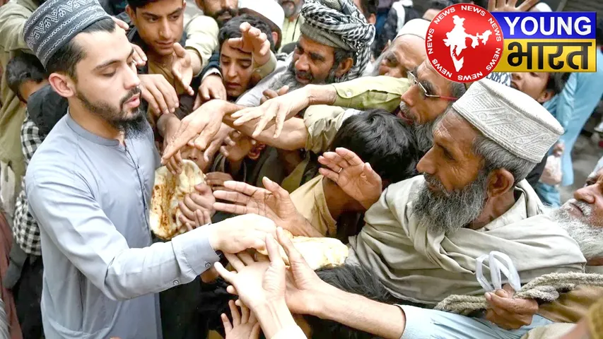 Pakistan में बाढ़ और महंगाई का कहर: दिहाड़ी मजदूरों के लिए कैसे मुहाल हुई रोटी? | यंग भारत न्यूज