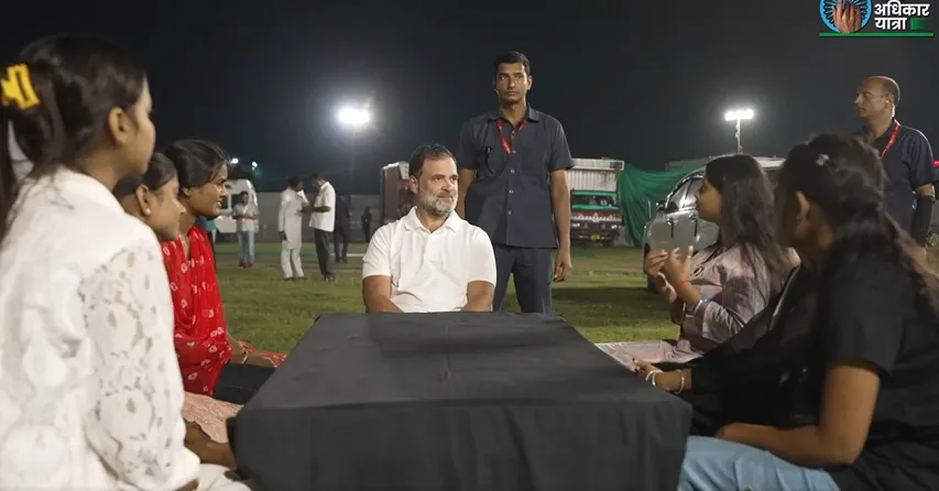Rahul gandhi intract girls