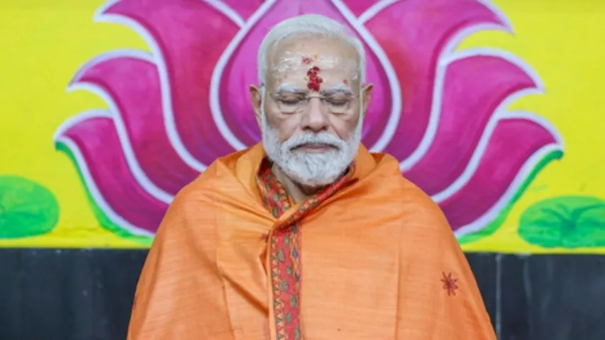 PM Modi in Shrisailam Mandir