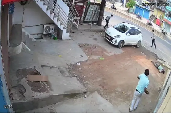 On Road Murder in Prayagraj