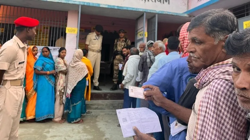 Bihar Assembly Election First Phase Voting Lalu Rabri Voted