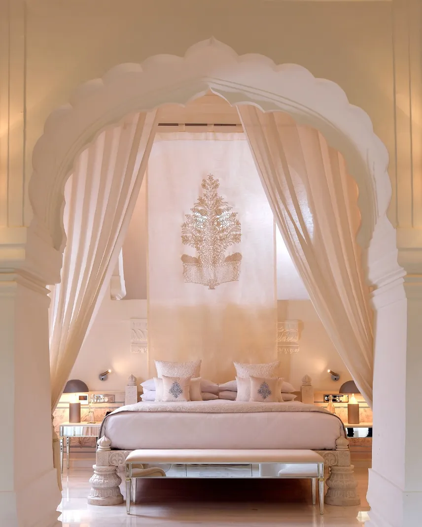 WE WELCOME @ranbaasthepalace_patiala to our international collection. This kind of ornate splend (5)