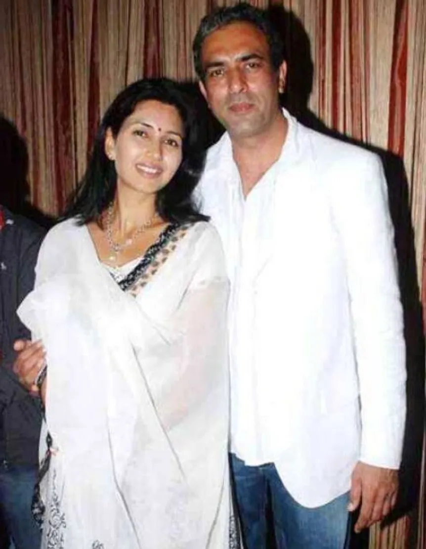 deepti bhatnagar husband