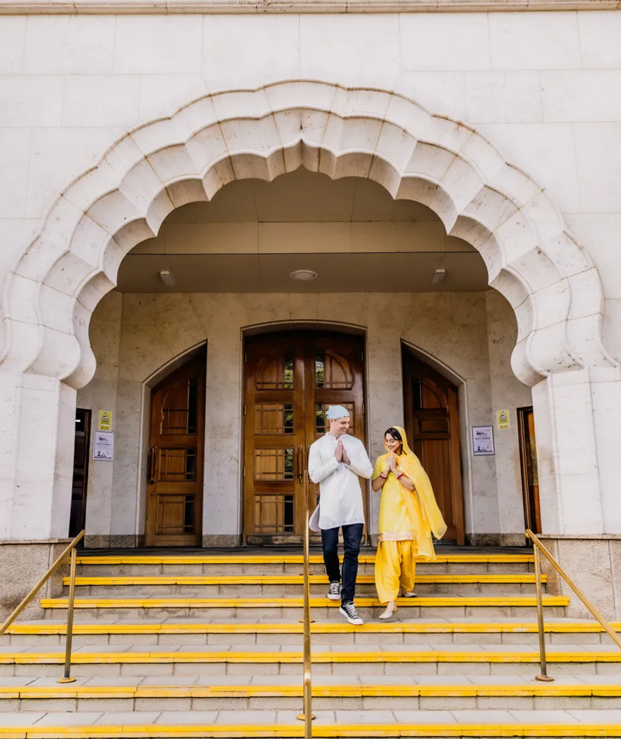 Lead pair of Yash Raj Films musical Fall In Love The DDLJ visits Gurudwara to seek blessings ahead of UK premiere