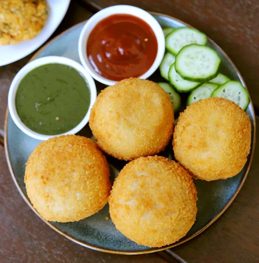 পাউরুটির বড়া