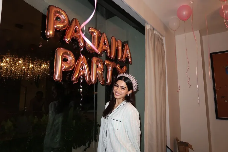 Khushi Kapoor 9