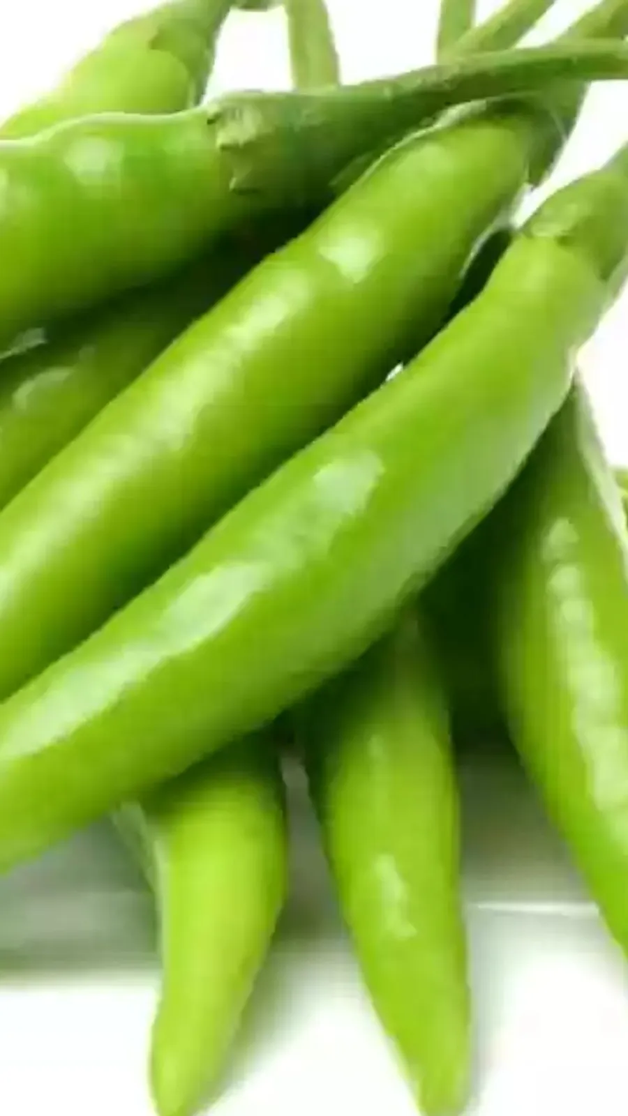 Green Chilli Benefits:हरी मिर्च खाने से दूर हो सकती हैं ये बीमारियां!
