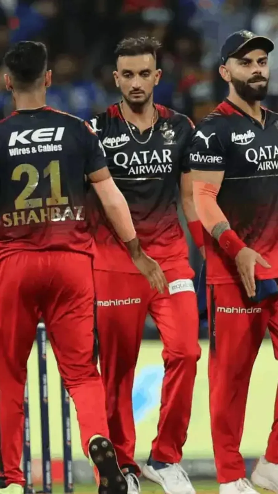 <p><strong>RCB</strong>: Faf du Plessis (c), Virat Kohli, Cameron Green, Rajat Patidar, Glenn Maxwell, Dinesh Karthik (wk), Mahipal Lomror, Mohammed Siraj, Josh Hazlewood, Karn Sharma, Yash Dayal.</p>