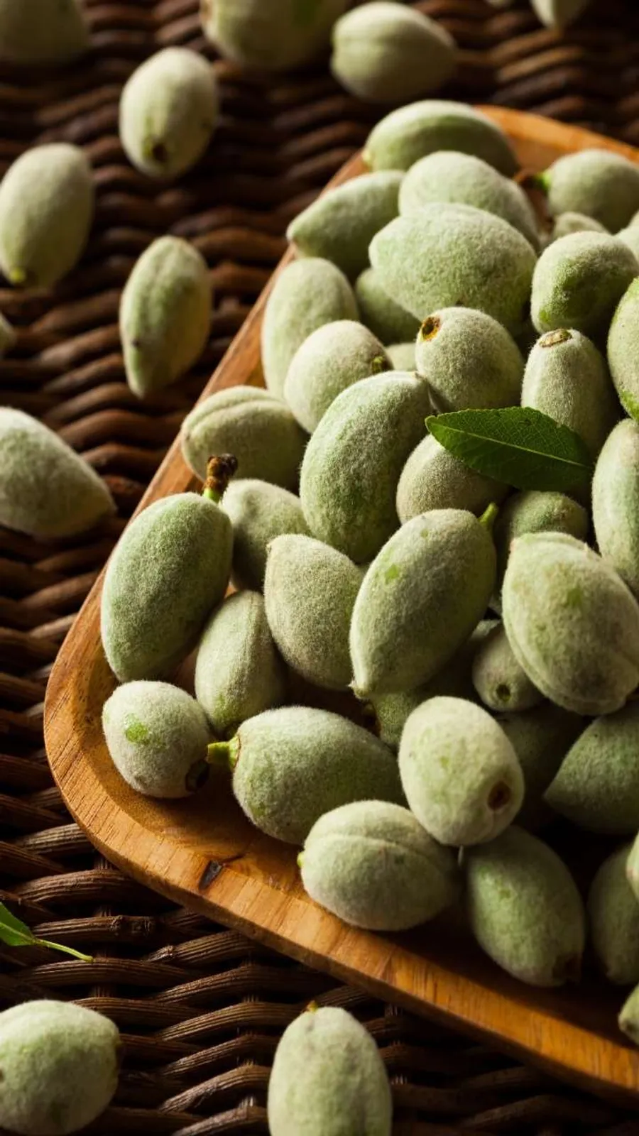 green almonds
