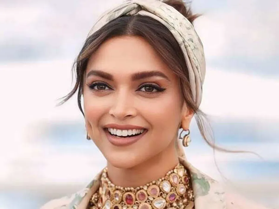  Deepika Padukone 