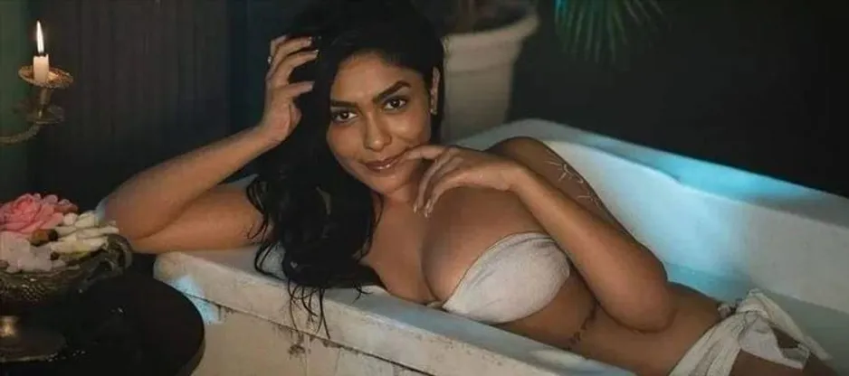 Mrunal Thakur 