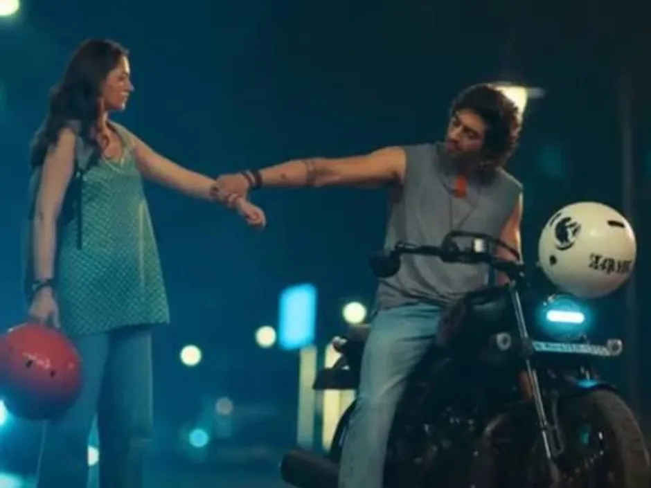 (Emotional moment for Ahan Panday and Anit Padda Saiyyara)