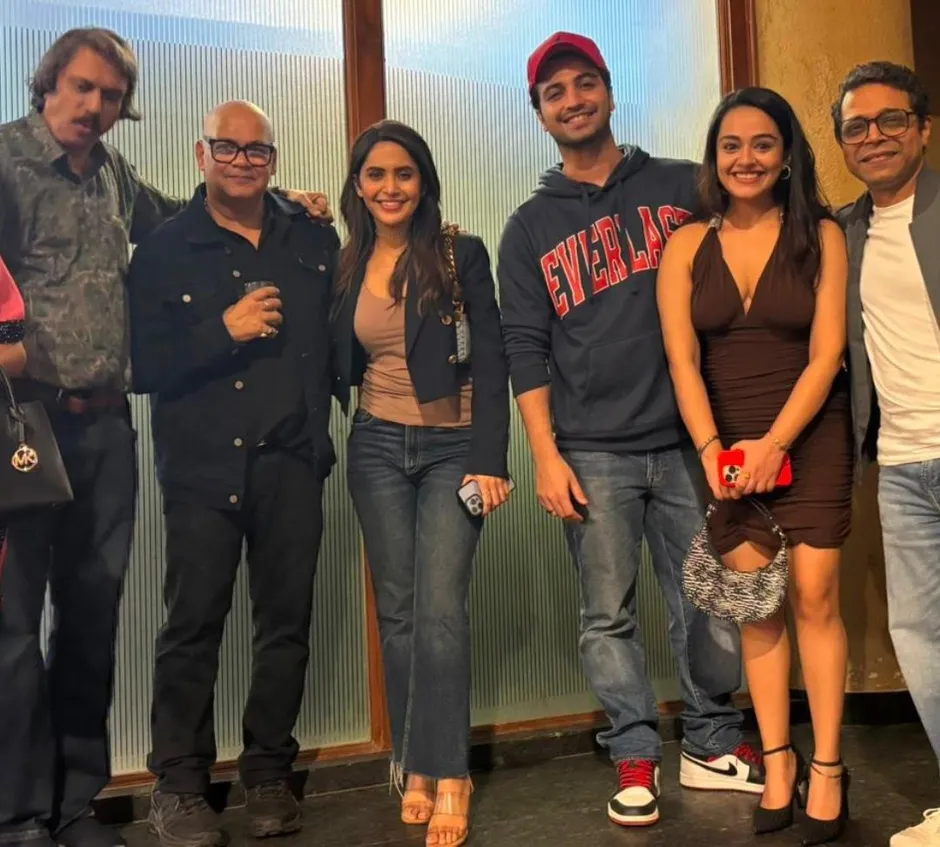 Chaitanya Padukone, Suresh Menon, Anushka Sarkate,Meherzan, Apoorva and Gyani Lall Sharma