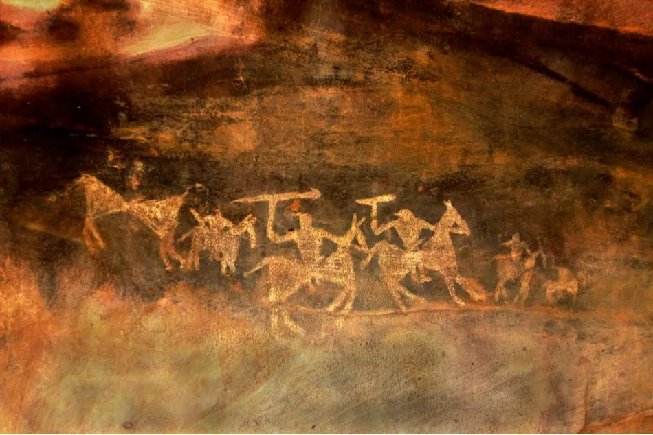bhimbetka-rock-shelters-prehistoric-paintings