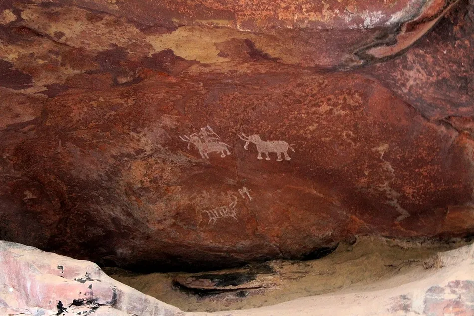 bhimbetka-rock-paintings-ancient-culture