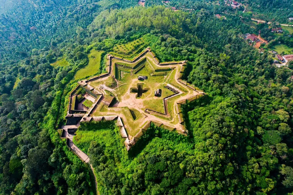 Manjarabad-fort-karnataka-aerial-30stades