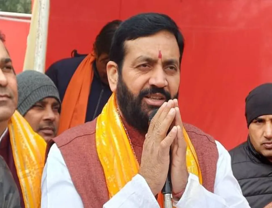 তুমুল রাজনৈতিক উত্তেজনা : 'কংগ্রেস ও কেজরিওয়াল মিথ্যা বলায় বিশেষজ্ঞ', কে বললেন?