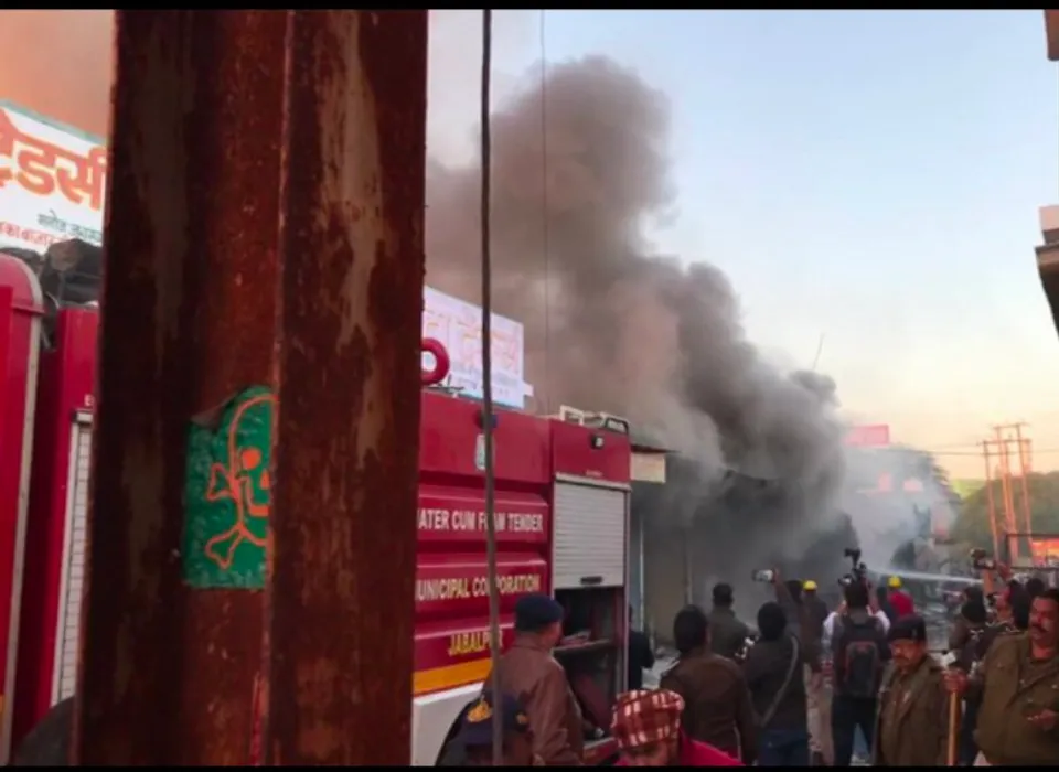 পটাখা বাজারে ভয়াবহ অগ্নিকাণ্ড- দেখুন ভিডিও