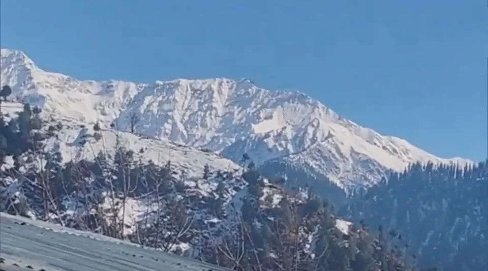 ডোডার ভালেসারের তুষারাবৃত পাহাড়ে সূর্যের প্রথম আলো- মুগ্ধকর প্রাকৃতিক সৌন্দর্য, দেখুন ভিডিও