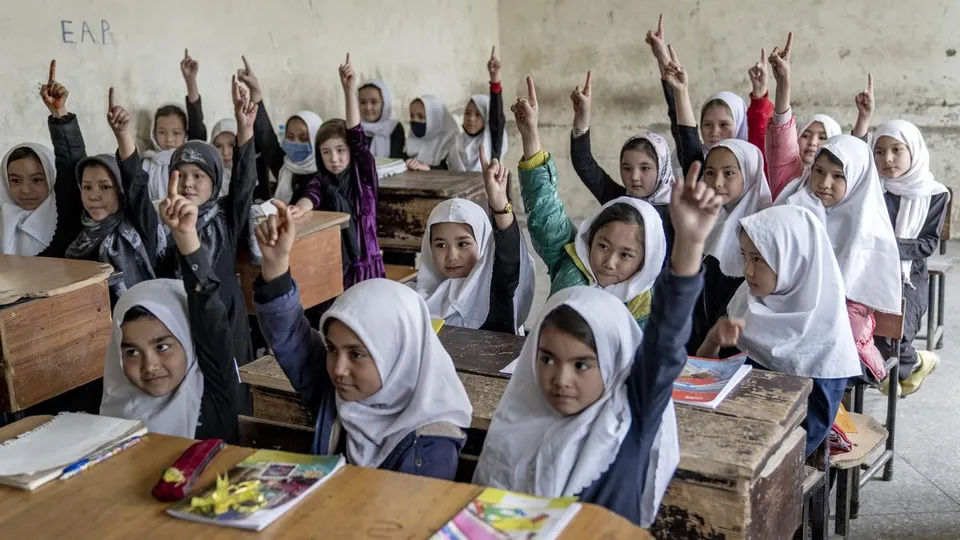Afghanistan_UNICEF_Girls_Education_26809