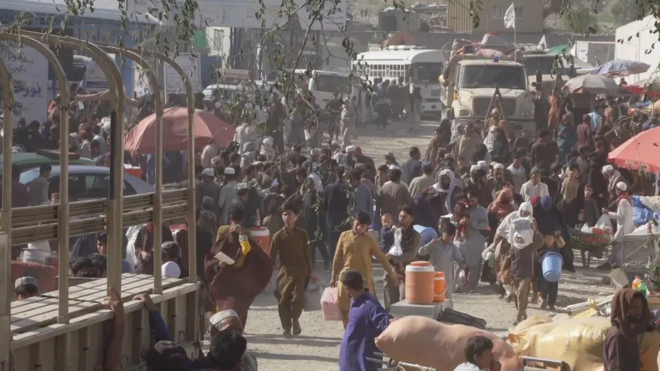 জন্মভূমি নয়, তবুও ফিরতে বাধ্য—পাকিস্তান থেকে বিতাড়িত ৮০ হাজার আফগান