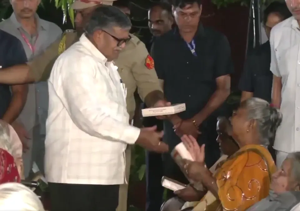 Screenshot 2025-10-15 9.41.19 PM