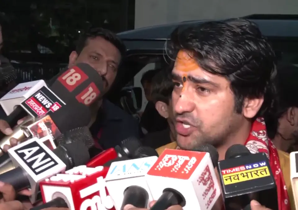 Screenshot 2025-10-28 10.04.15 PM