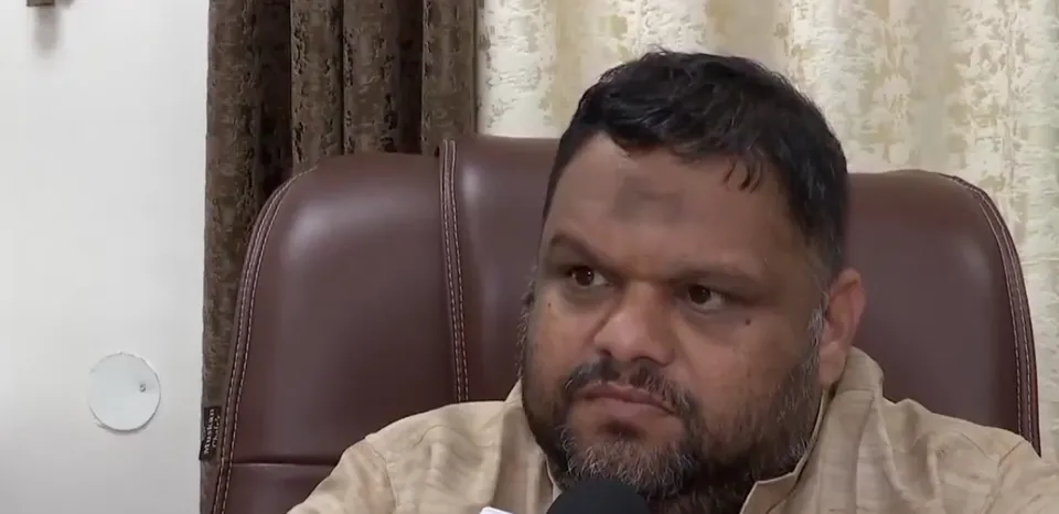 Screenshot 2025-11-06 9.20.01 PM