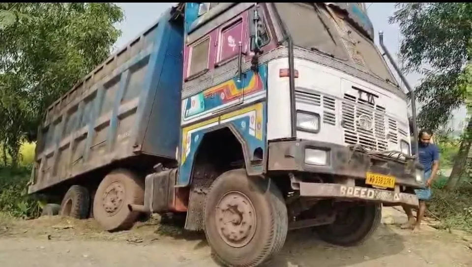 WhatsApp Image 2025-11-22 at 16.37.13