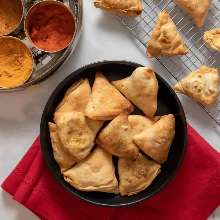 baked wheat Samosa.jpg