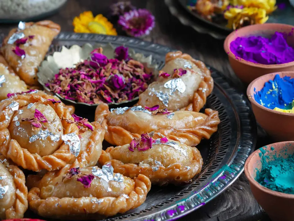 Holi special menus.webp