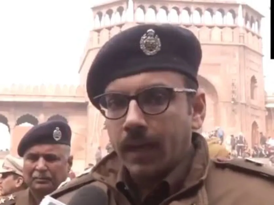 delhi security.jpg