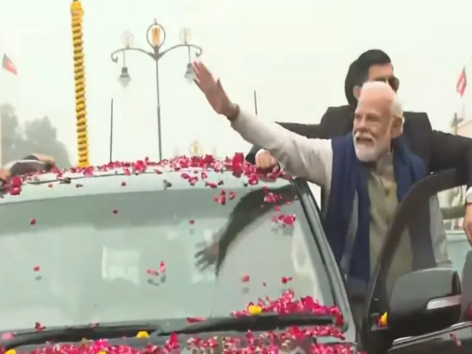 modi roadshoww .jpg