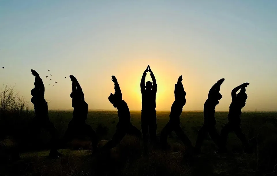 indian army yoga 1.png