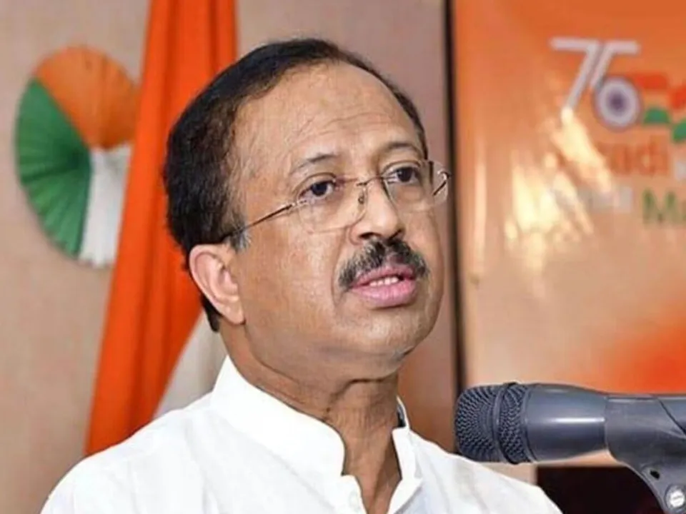 V Muraleedharanw1.jpg
