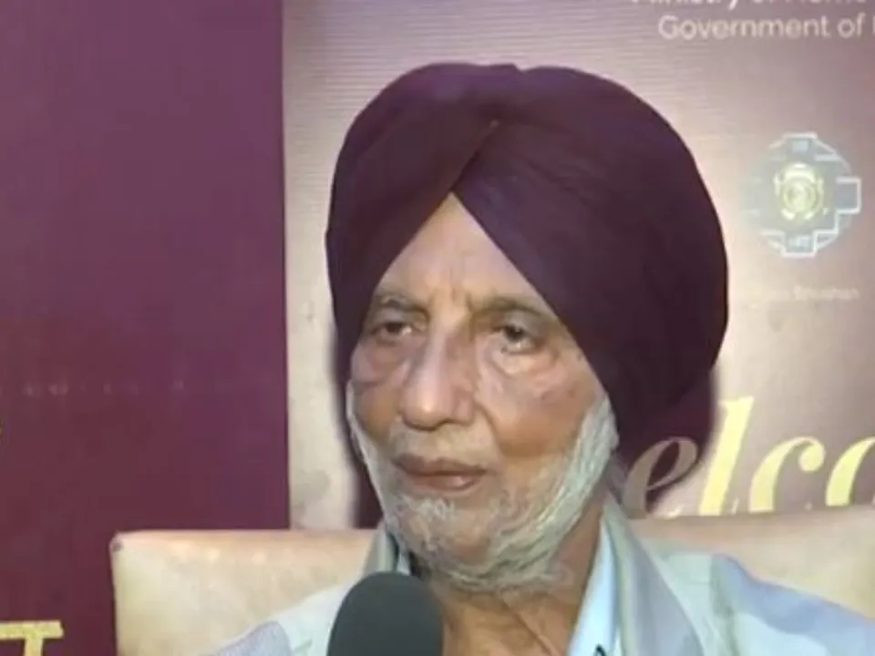 former hokey captain.jpg