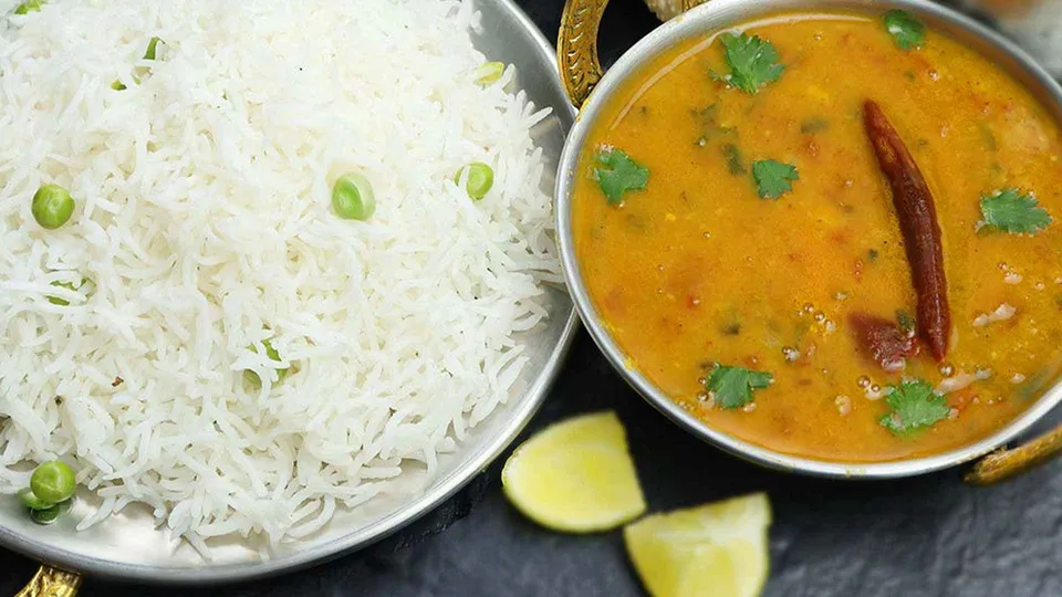 ভাতের সাথে ডাল