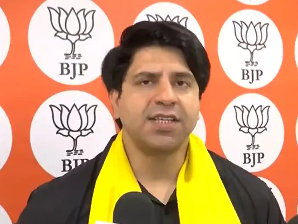 shezad poonawala aq1.jpg