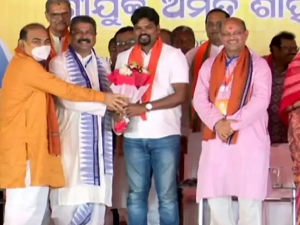 prabodh tirkeyq1.jpg