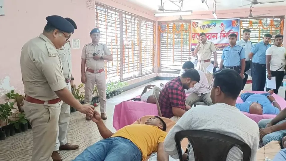 আজ নারায়নগড় থানায় অনুষ্ঠিত হল রক্তদান শিবির