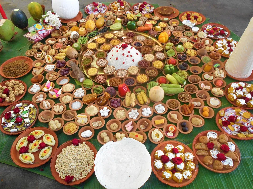 1200px-Bhog,decorated_sweets_and_food_in_Shakta_rash_3.jpg