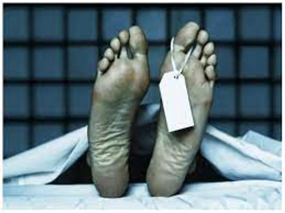 দেওয়াল ধসে পড়ল! ৫ জনের মৃত্যু