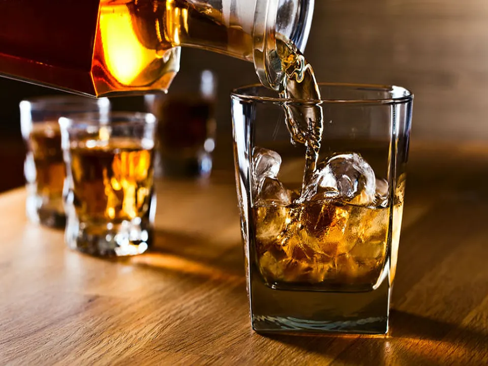 alcohol hj.jpg