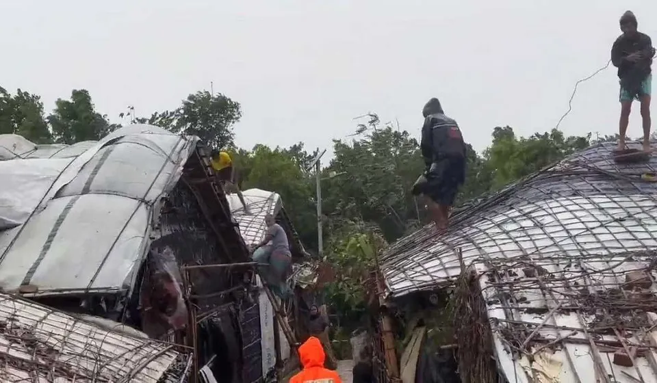 ezgif.com-gif-maker (70)(1).jpg