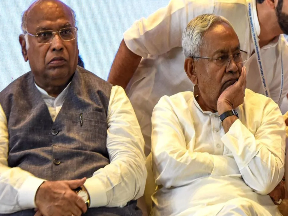 kharge nitish.jpg